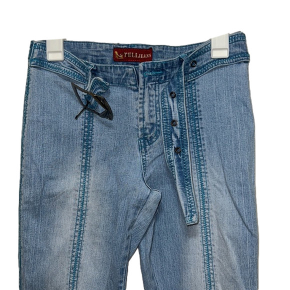 SIZE 28 medium wash flare telijeans with belt - Picture 2 of 4